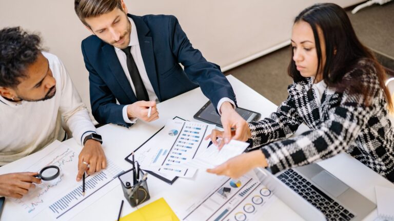 Investissement locatif et impôts : stratégies gagnantes à adopter