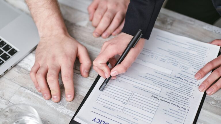 Locataire ou propriétaire : qui doit souscrire une assurance habitation ?